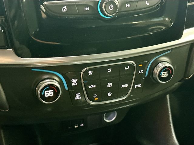 Used 2021 Chevrolet Traverse LS w/ LPO, Black Accent Package FWD image 16