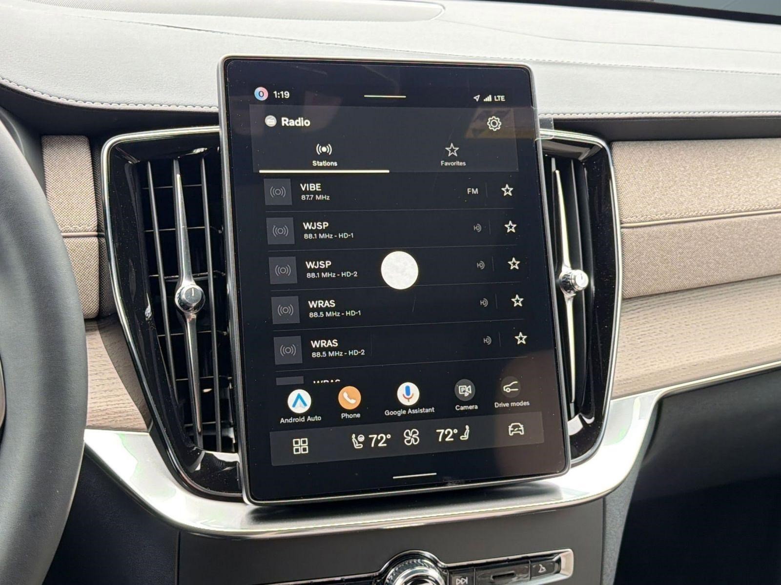 New 2026 Volvo XC90 B5 Core w/ Protection Package image 24