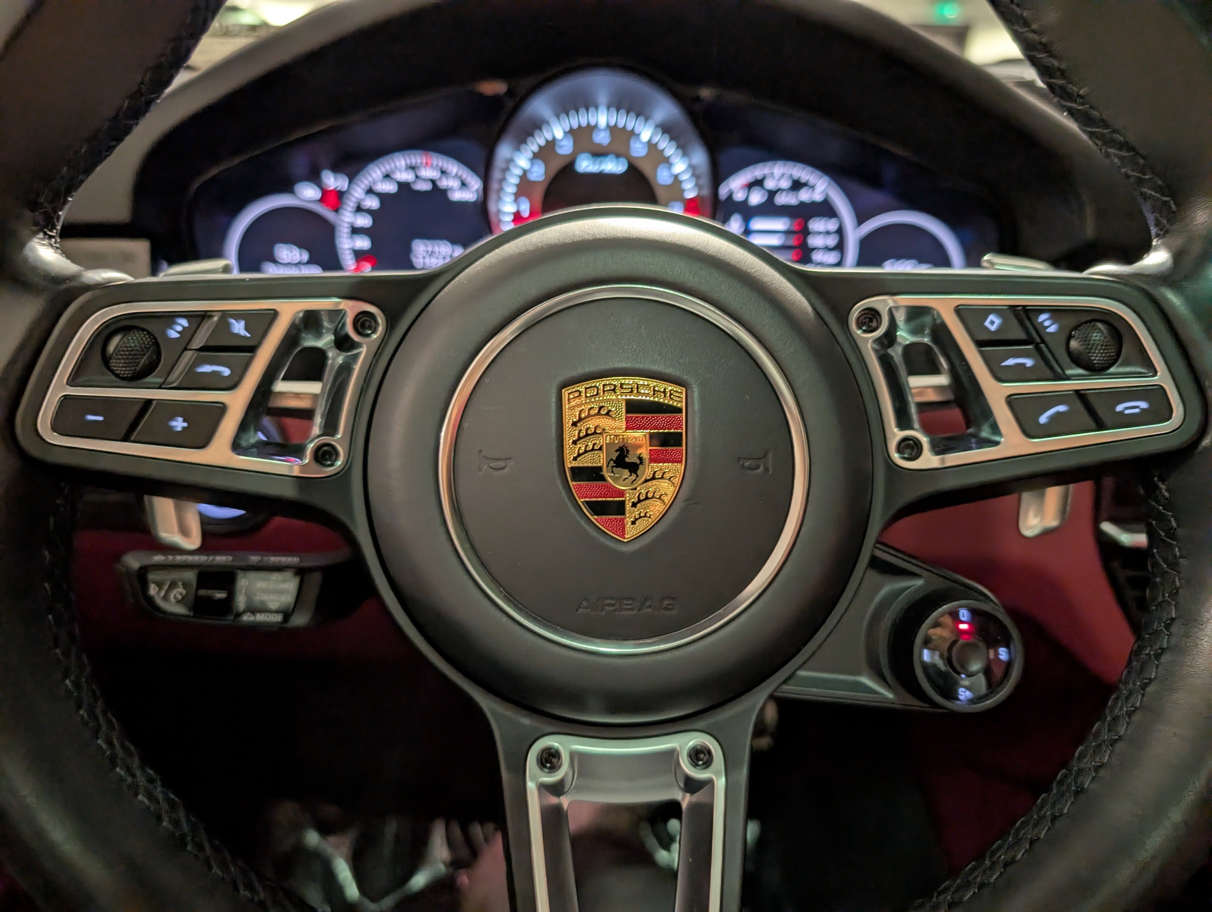 Certified 2022 Porsche Cayenne Turbo image 24