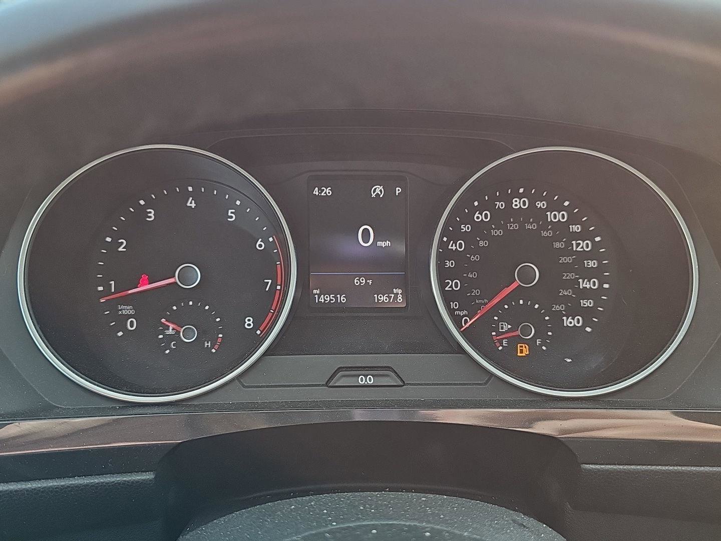 Used 2019 Volkswagen Tiguan SE w/ Panoramic Sunroof Package image 9