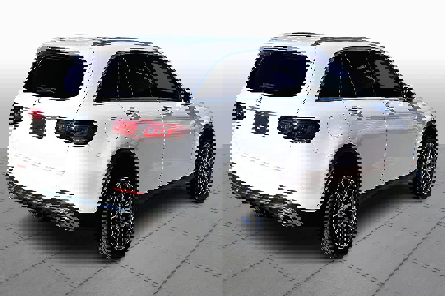 Used 2021 Mercedes-Benz GLC 300 image 13