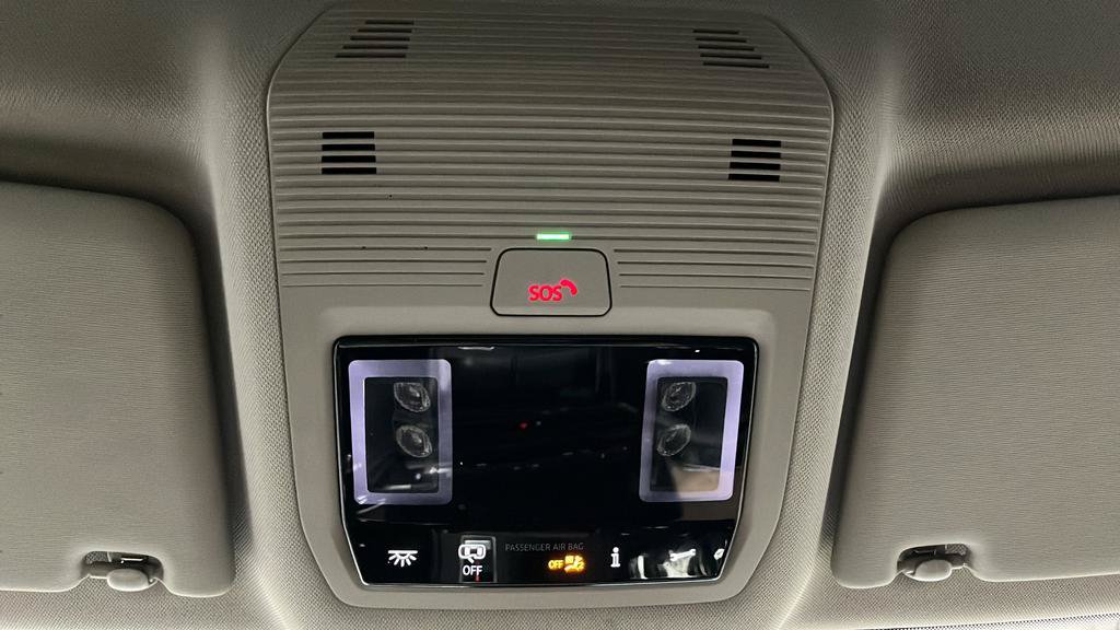 Used 2024 Volkswagen Atlas SE AWD/4WD image 32