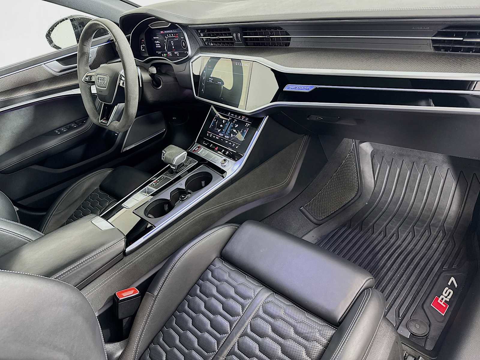 Used 2022 Audi RS 7 4.0T w/ Carbon Optic Package image 29