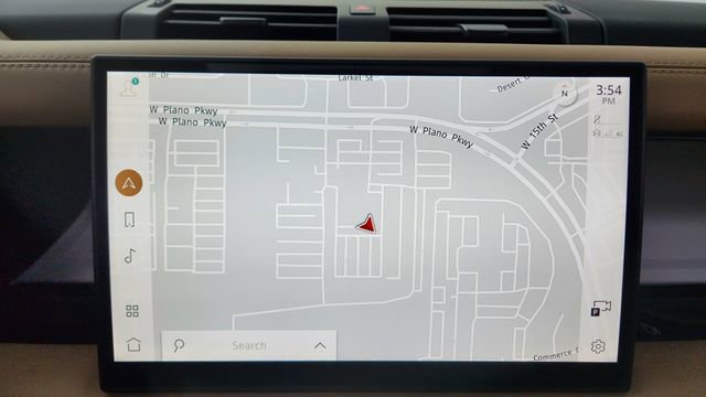 Used 2025 Land Rover Defender 90 X-Dynamic SE image 38