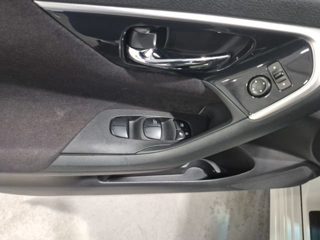 Used 2013 Nissan Altima 2.5 S FWD image 11