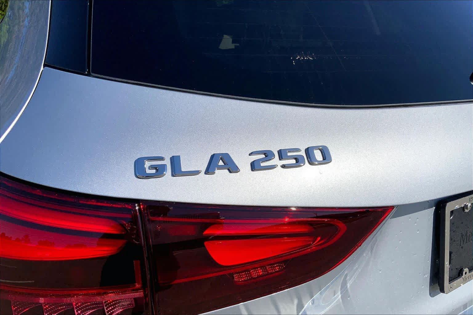 New 2026 Mercedes-Benz GLA 250 4MATIC image 19
