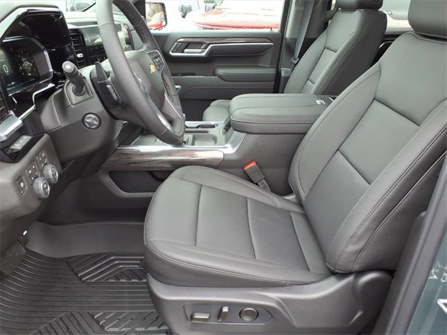 New 2026 Chevrolet Silverado 1500 LTZ w/ LTZ Premium Package image 6