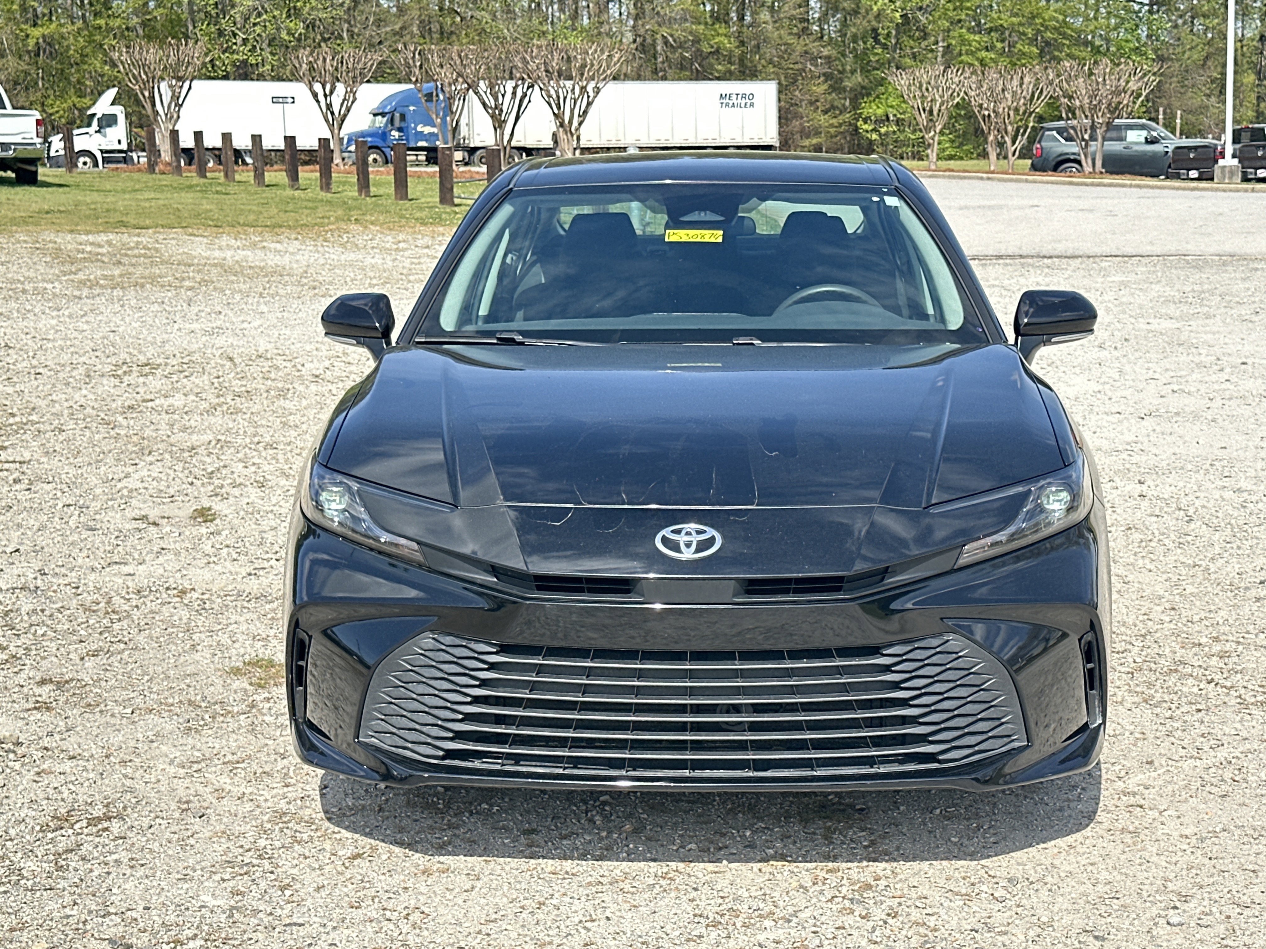 Used 2025 Toyota Camry LE image 2
