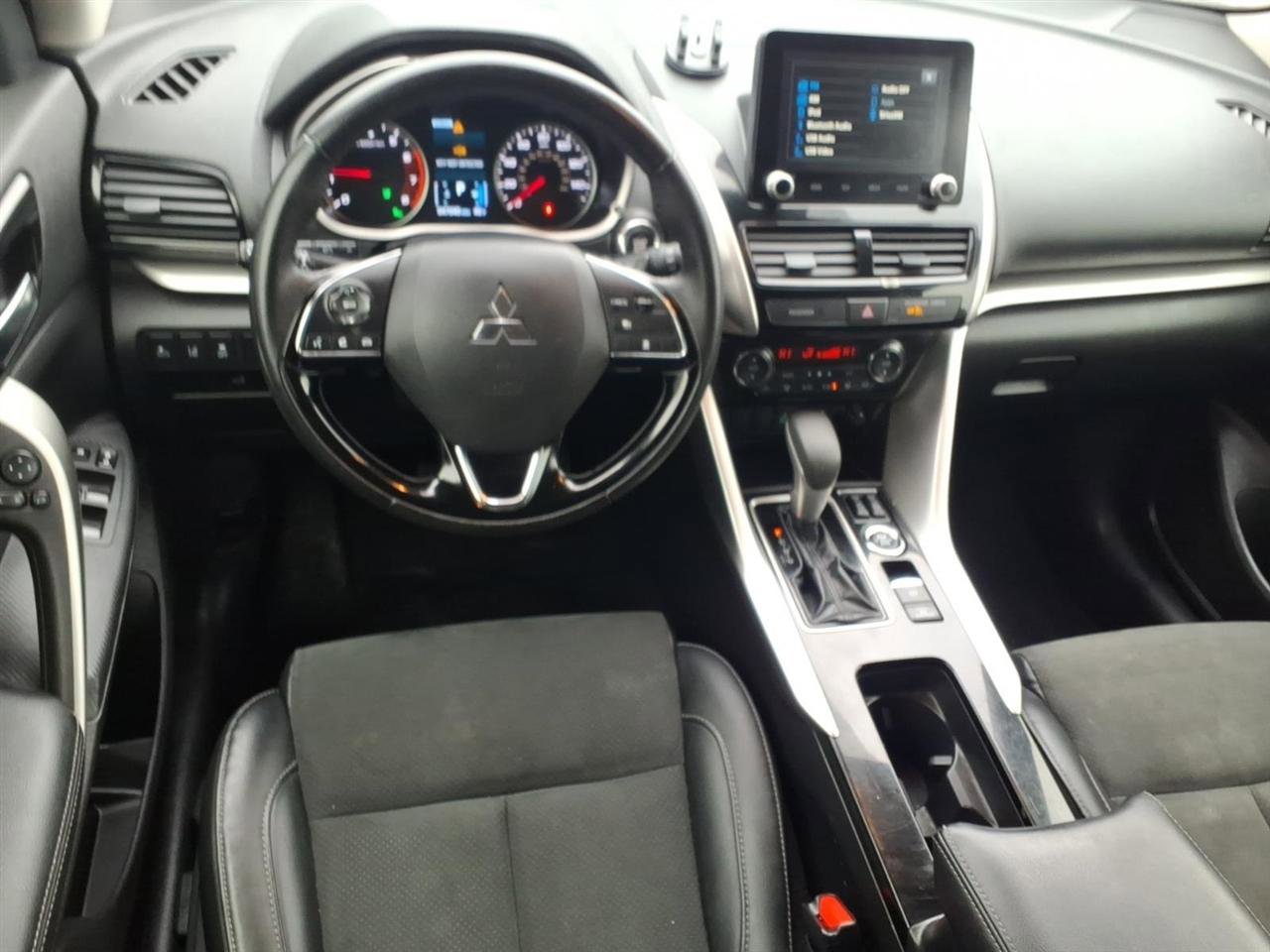 Used 2024 Mitsubishi Eclipse Cross SE image 9