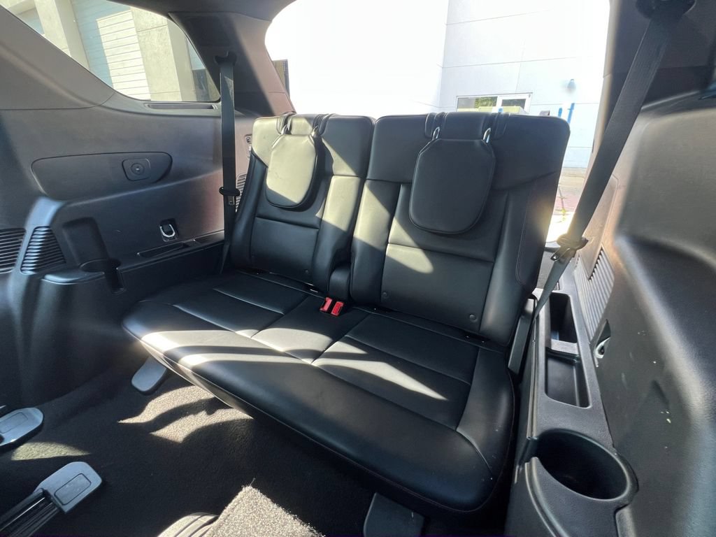Used 2025 Ford Explorer ST-Line AWD/4WD image 26