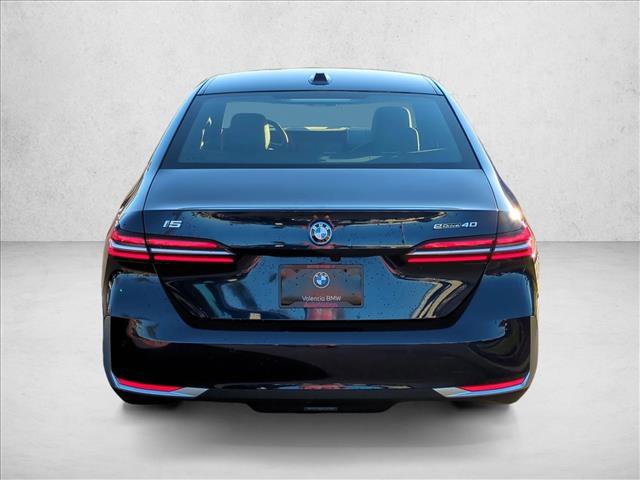 Used 2026 BMW i5 eDrive40 w/ Convenience Package image 8