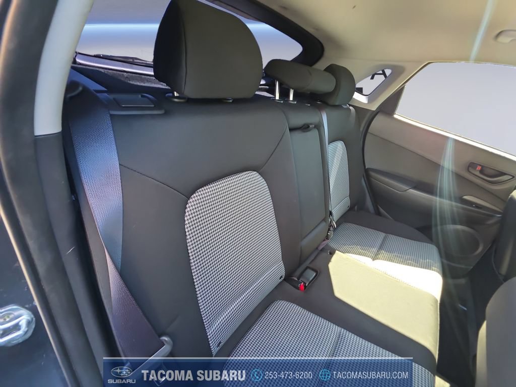 Used 2018 Hyundai Kona SEL FWD image 18