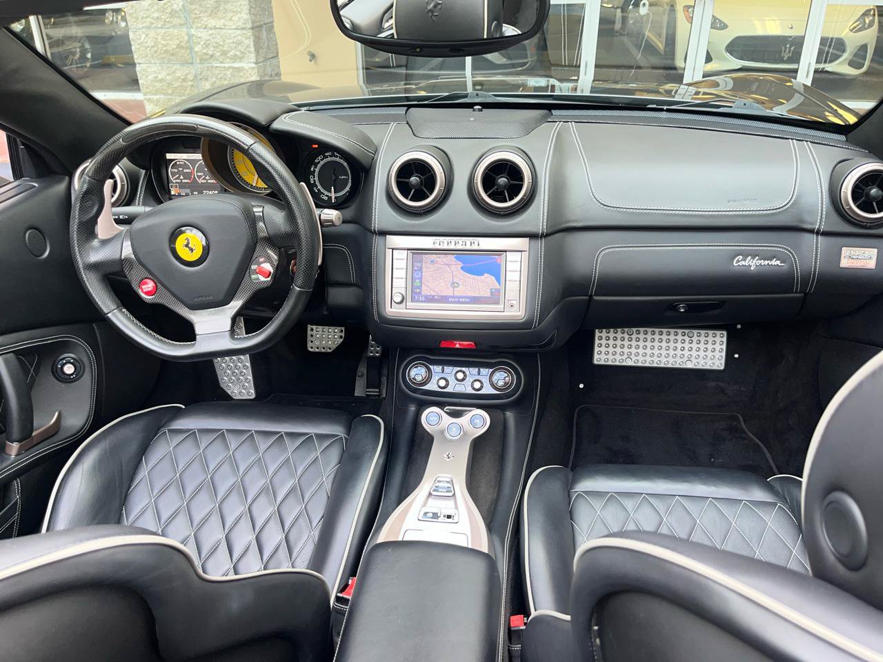 Used 2011 Ferrari California RWD image 46