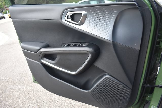 Certified 2023 Kia Soul EX FWD image 31