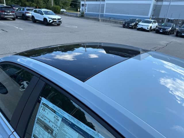 New 2025 Volkswagen Jetta SE image 10