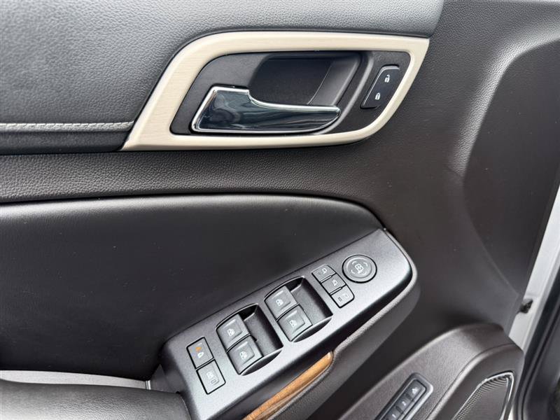 Used 2015 GMC Yukon Denali AWD/4WD image 29