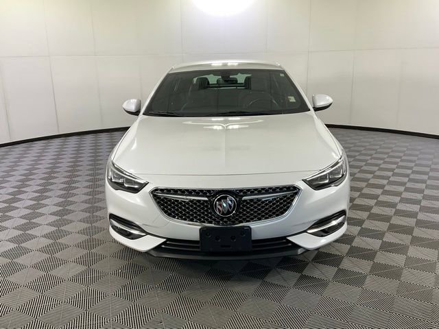 Used 2020 Buick Regal Avenir FWD image 2