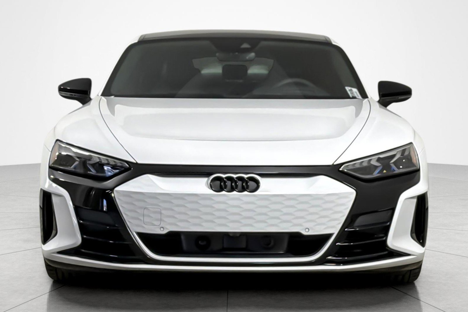 Used 2024 Audi e-tron GT Prestige w/ Prestige Package image 8