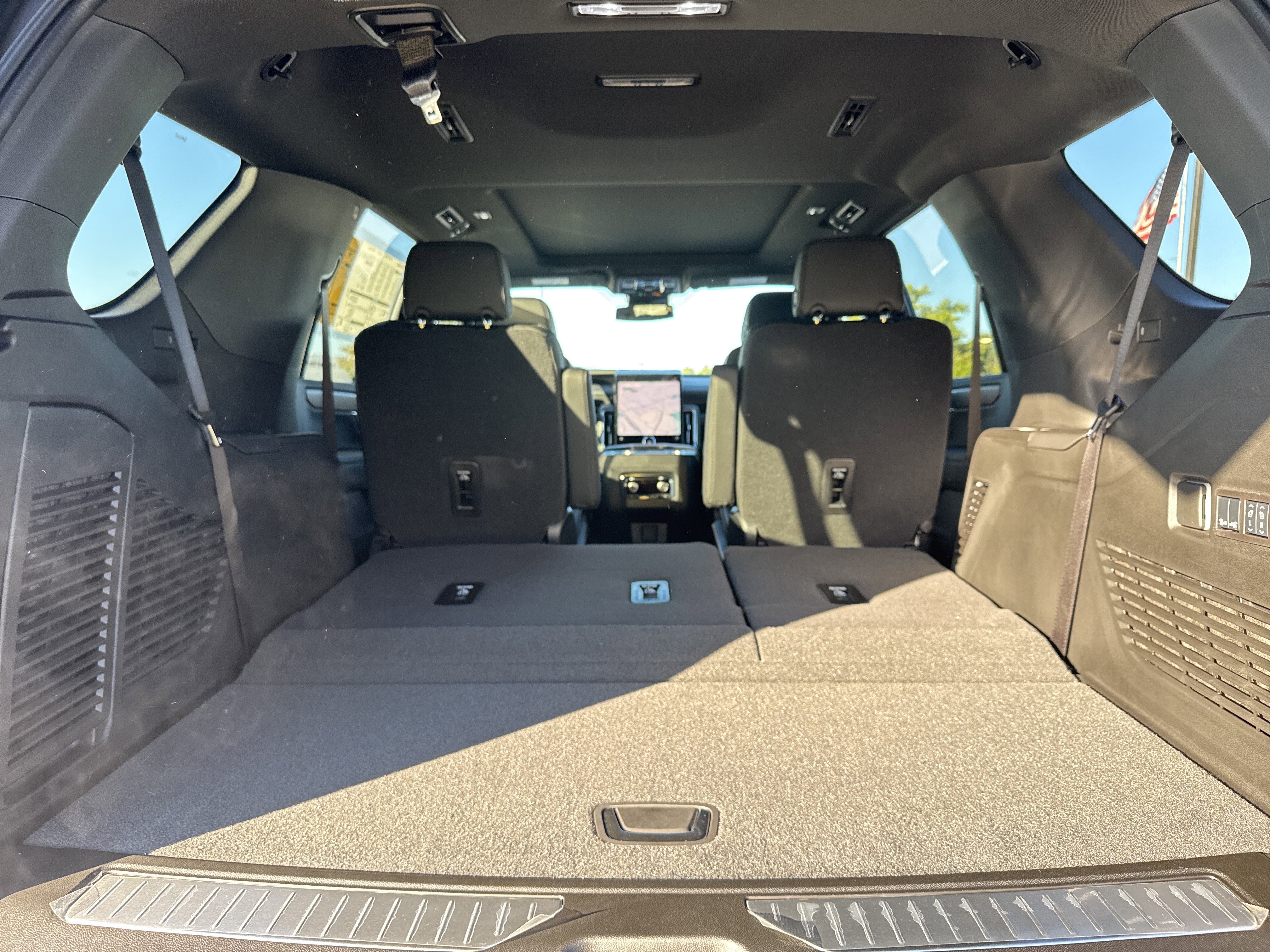 New 2026 GMC Yukon Denali w/ Sun & Power Step Package image 33
