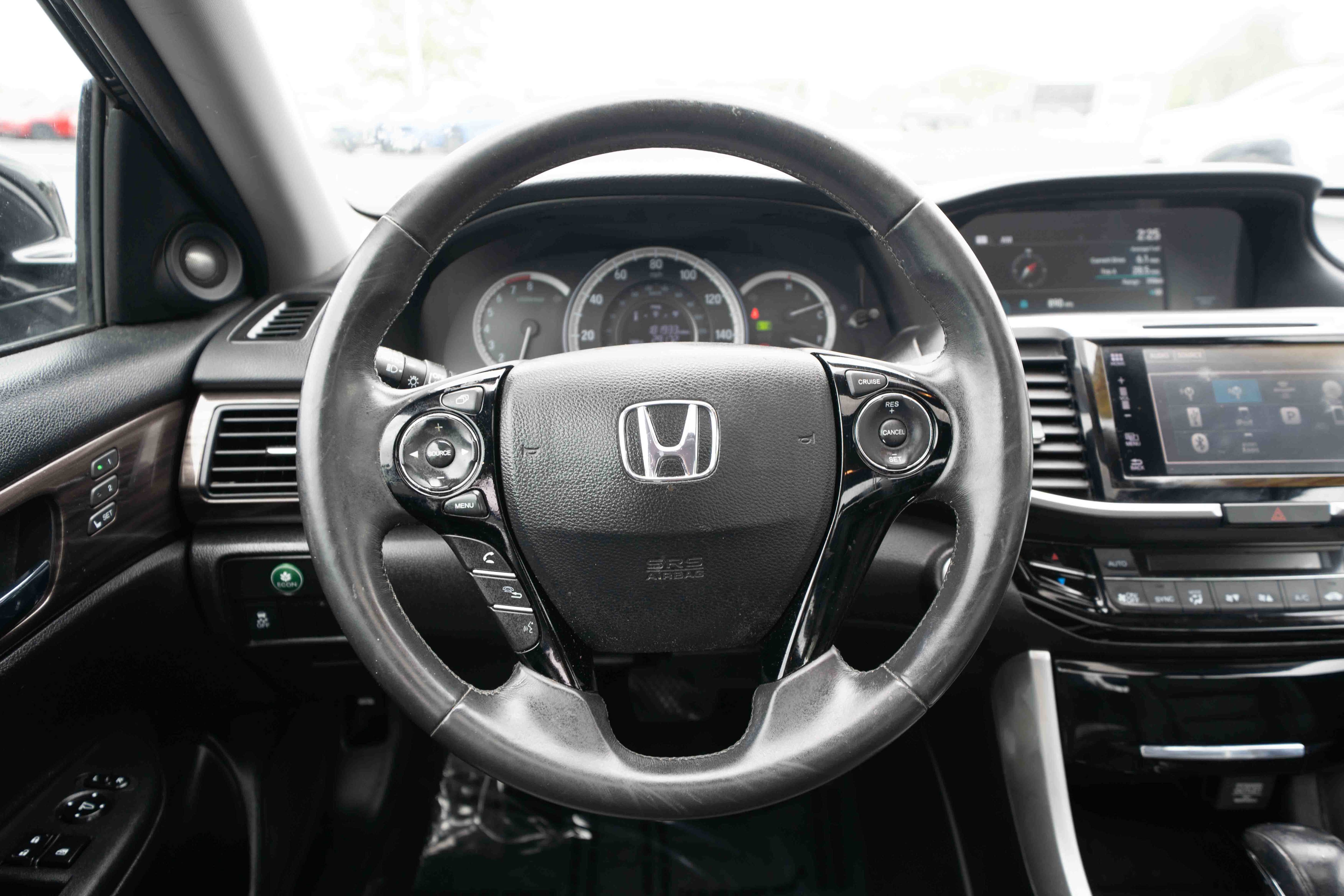 Used 2016 Honda Accord EX-L image 21