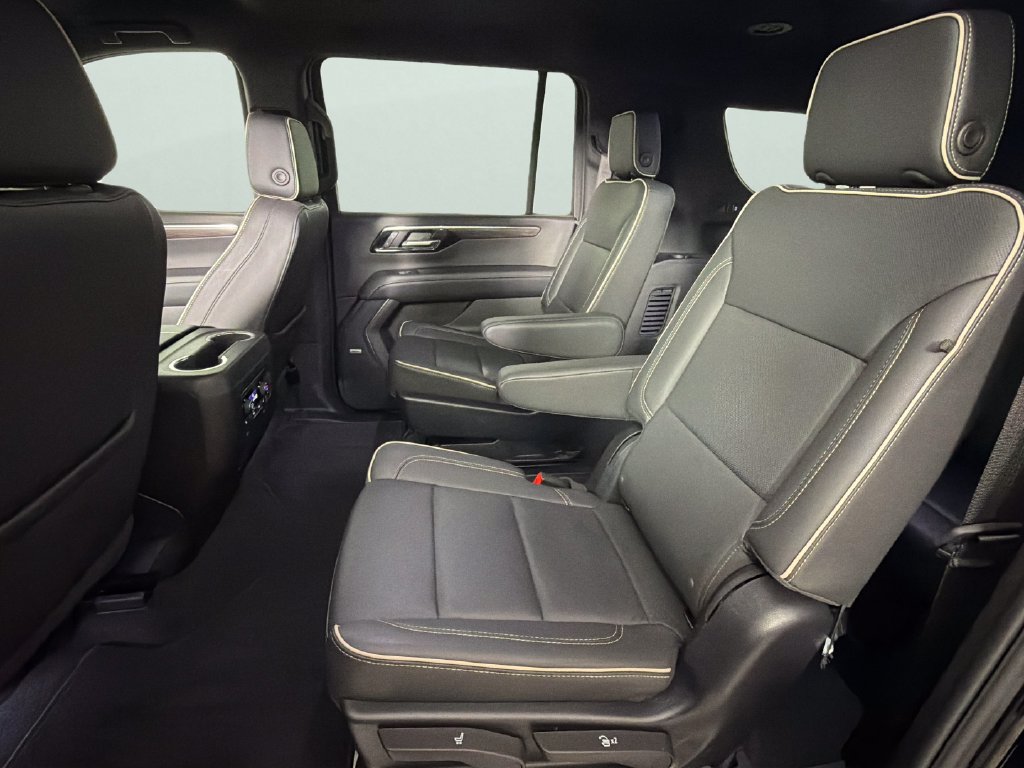 Certified 2025 Chevrolet Suburban Premier RWD image 28