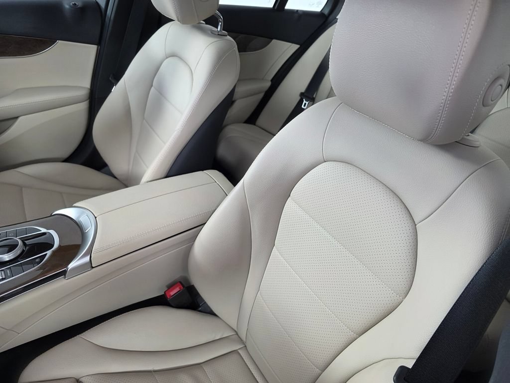 Used 2017 Mercedes-Benz C 300 Sedan image 11