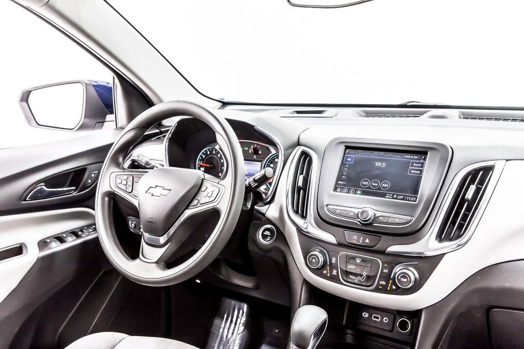 Used 2022 Chevrolet Equinox LT w/ LPO, Cargo Package AWD/4WD image 19
