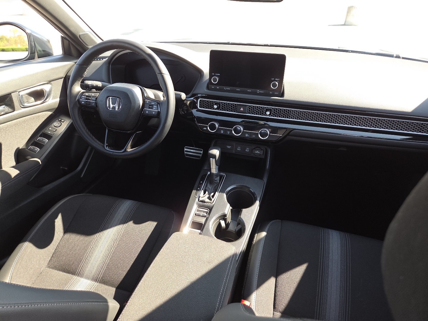 Used 2025 Honda Civic Sport image 23