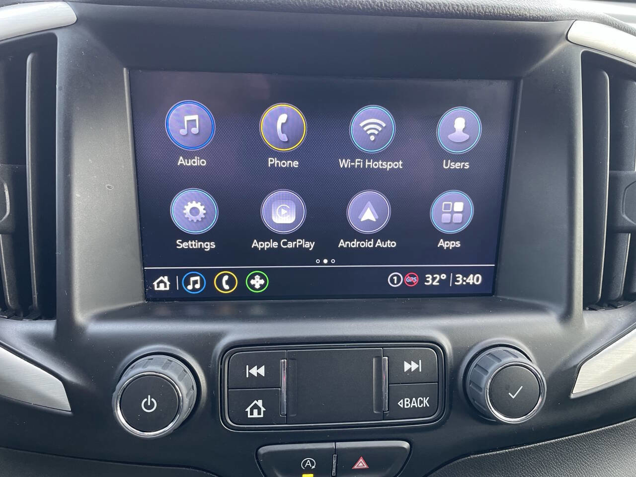 Used 2023 GMC Terrain SLT image 21