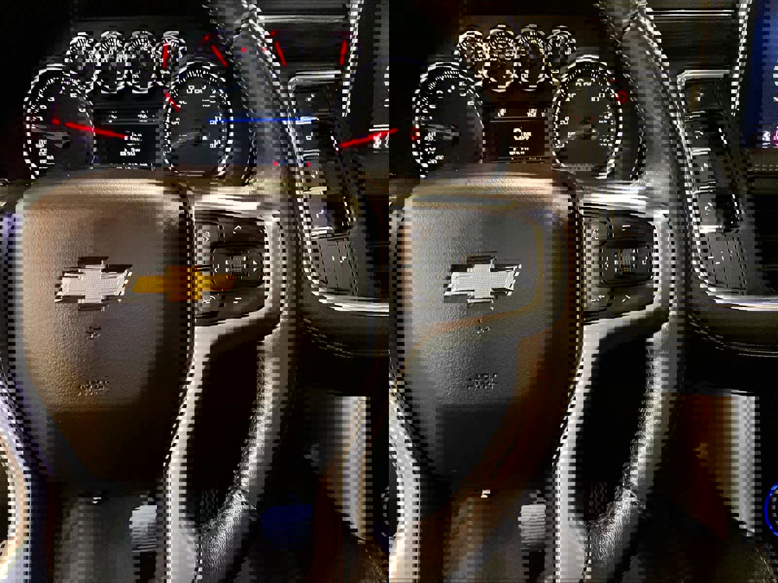 Used 2021 Chevrolet Tahoe LT w/ LT Signature Package image 25