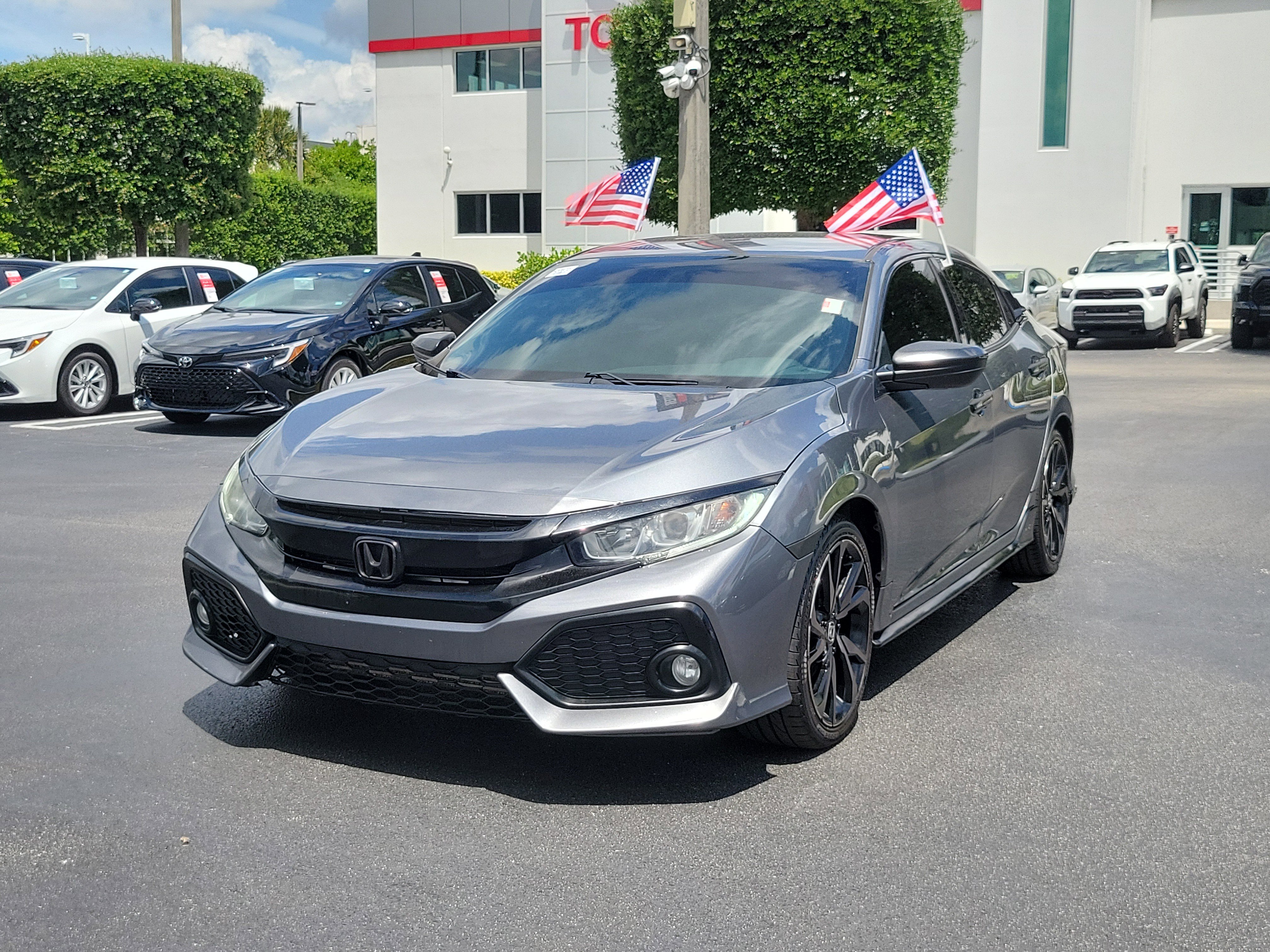 Used 2018 Honda Civic Sport image 5