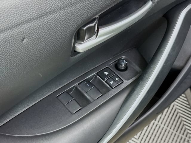 Used 2024 Toyota Corolla SE FWD image 18