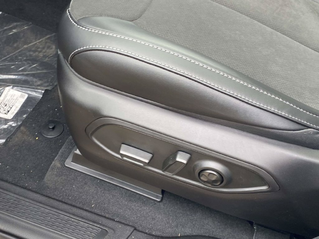 New 2026 Jeep Grand Cherokee L 2WD image 43
