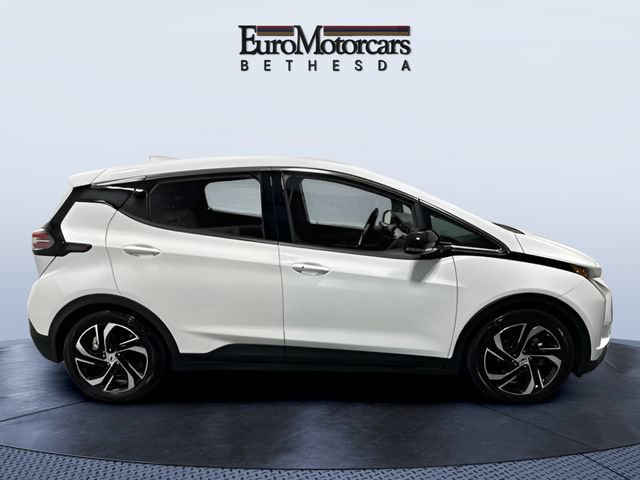 Used 2023 Chevrolet Bolt LT w/ Infotainment Package FWD image 6