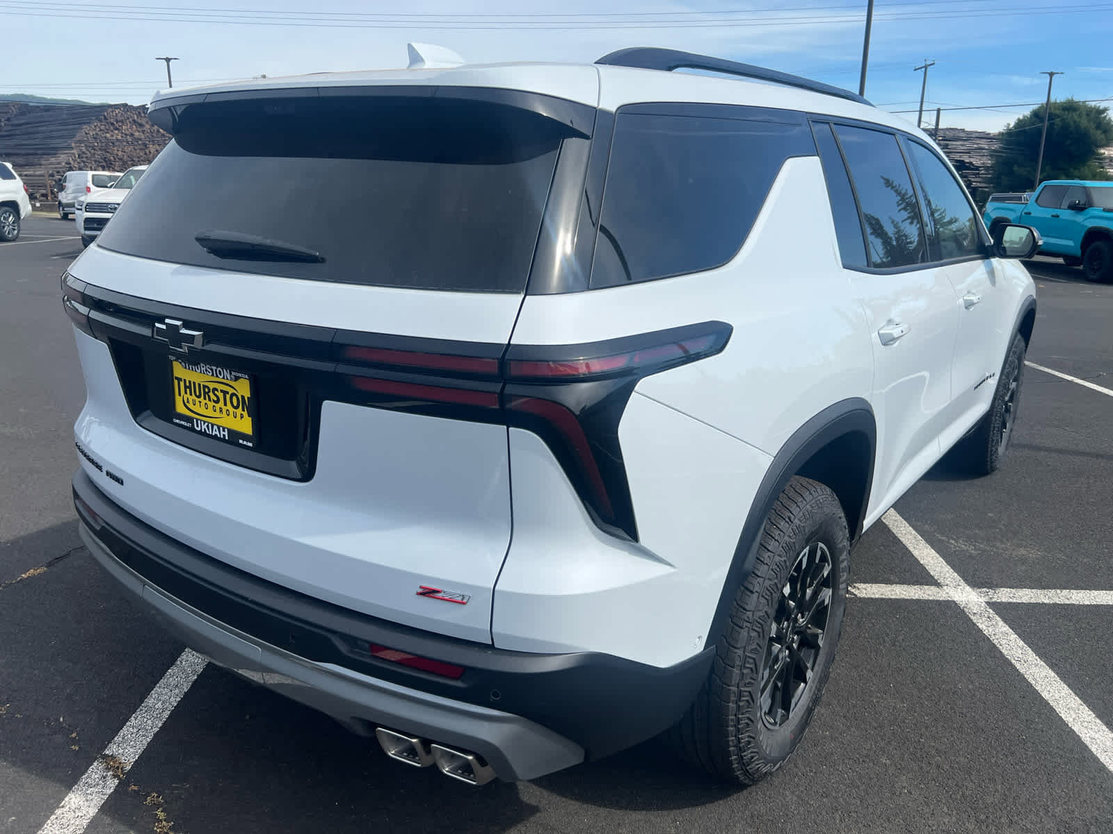 New 2026 Chevrolet Traverse Z71 w/ Enhanced Driving Package AWD/4WD image 6