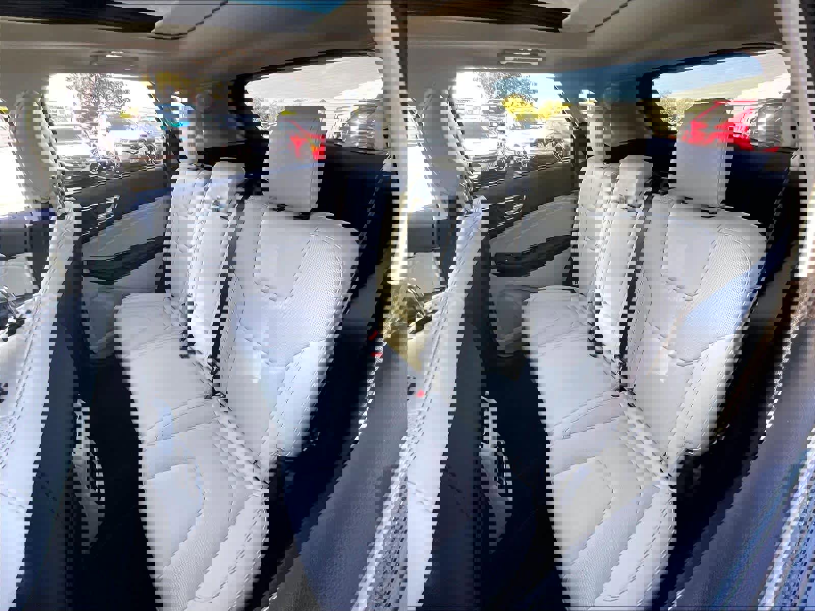 Used 2018 Ford Edge Titanium w/ Equipment Group 301A image 28