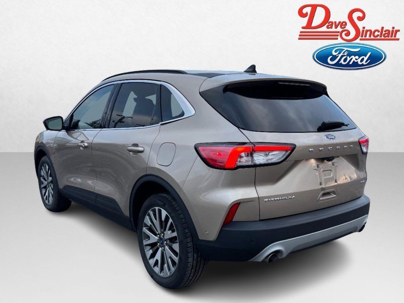Used 2021 Ford Escape Titanium image 9