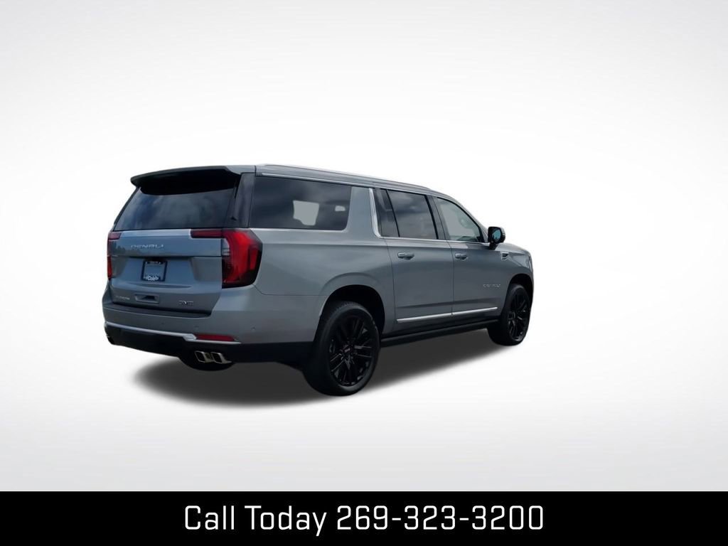 New 2025 GMC Yukon XL Denali w/ Denali Reserve Package image 10