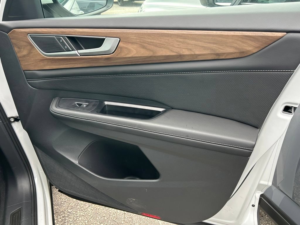 Certified 2026 Volkswagen Atlas SE w/ Panoramic Sunroof Package FWD image 41