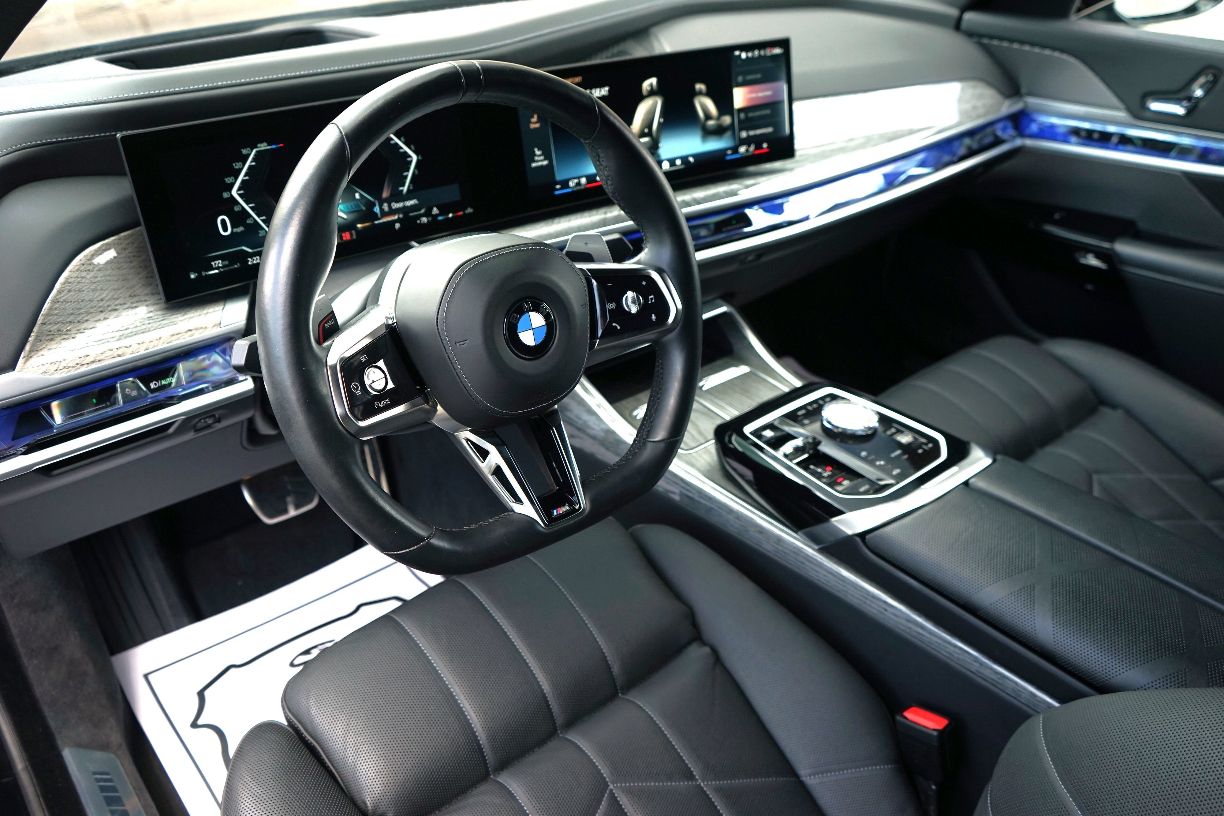 Used 2025 BMW 740i xDrive AWD/4WD image 15