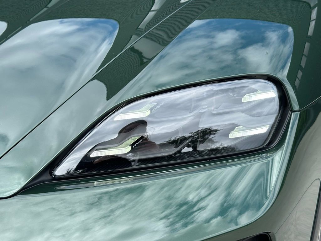 Used 2025 Porsche Taycan 4 Cross Turismo image 13