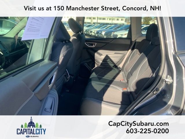 Used 2023 Subaru Forester Premium image 12