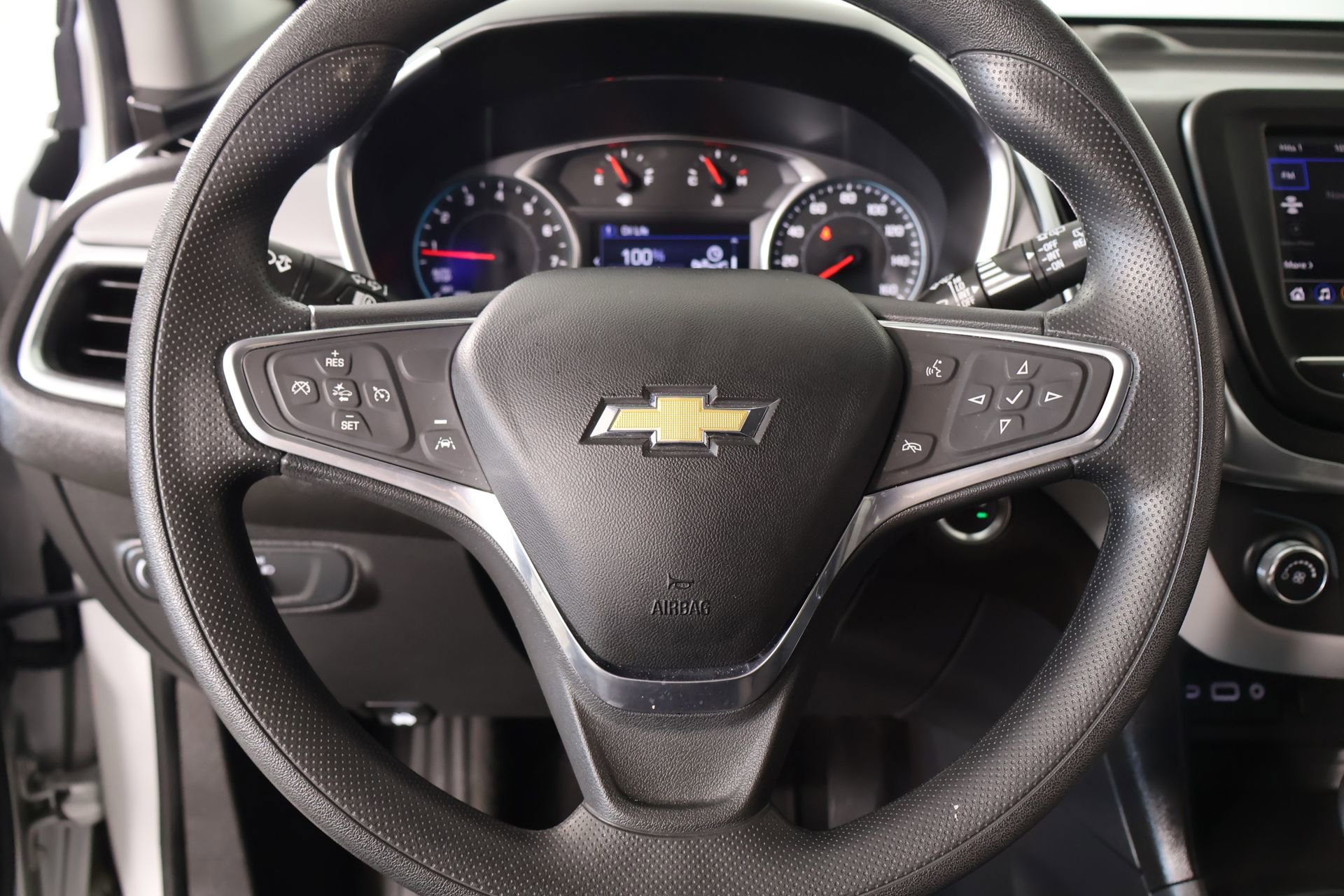 Used 2022 Chevrolet Equinox LT FWD image 3