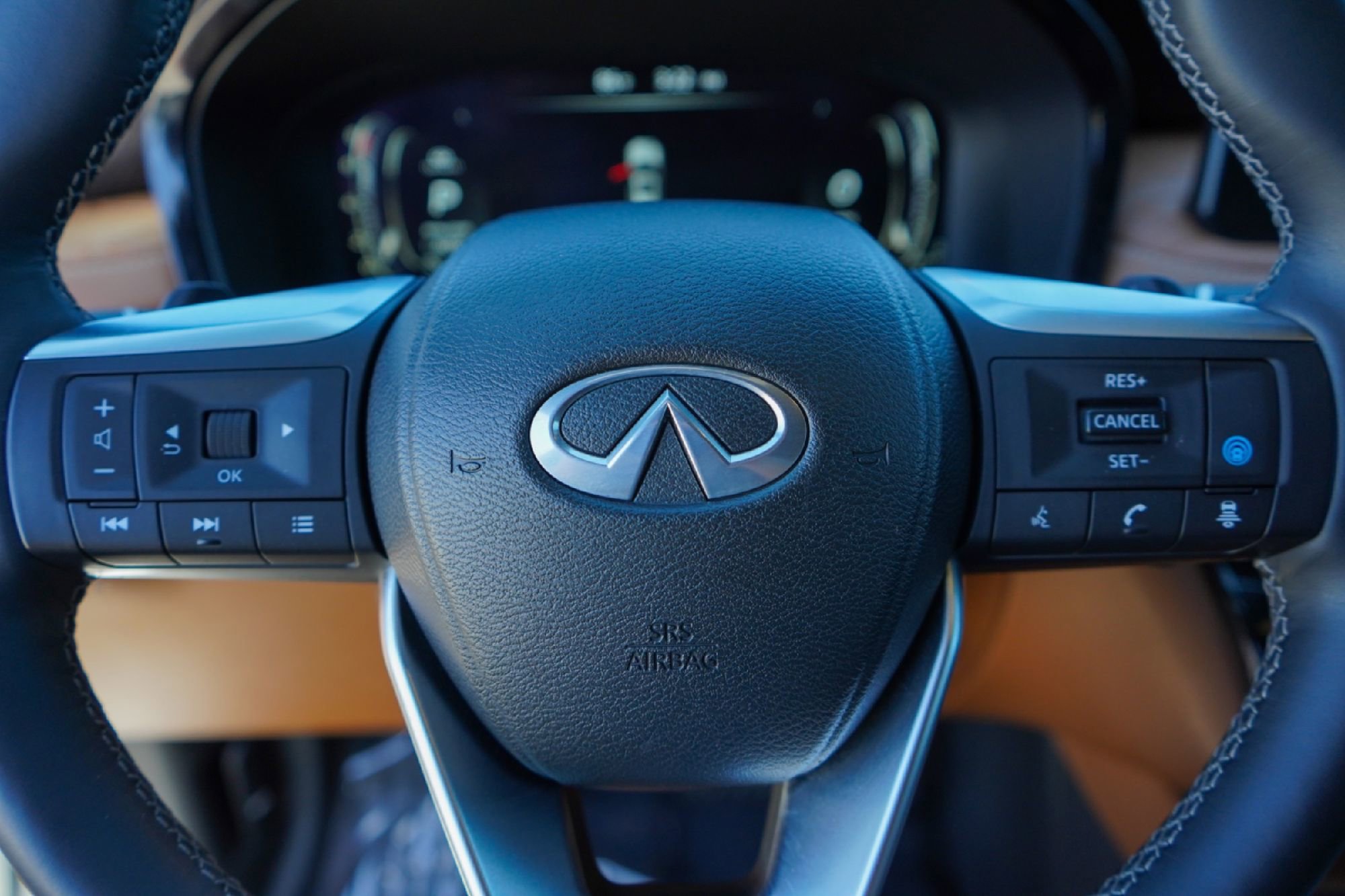 Certified 2023 INFINITI QX60 Autograph w/ Cargo Package image 10