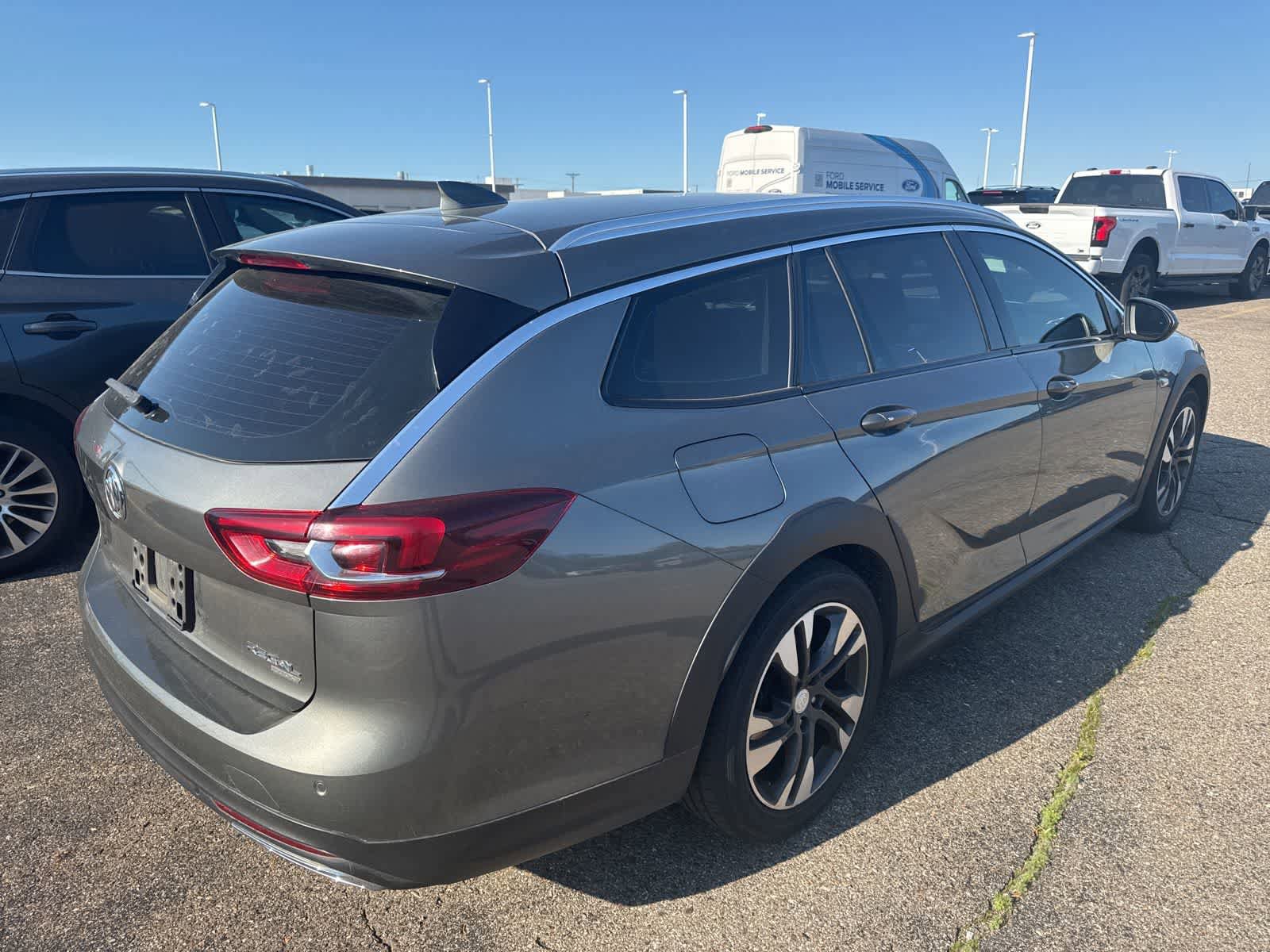 Used 2019 Buick Regal Essence w/ Driver Confidence Package I AWD/4WD image 13