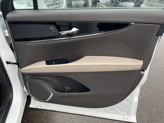 Used 2023 Lincoln Nautilus Standard w/ Premium Package image 39