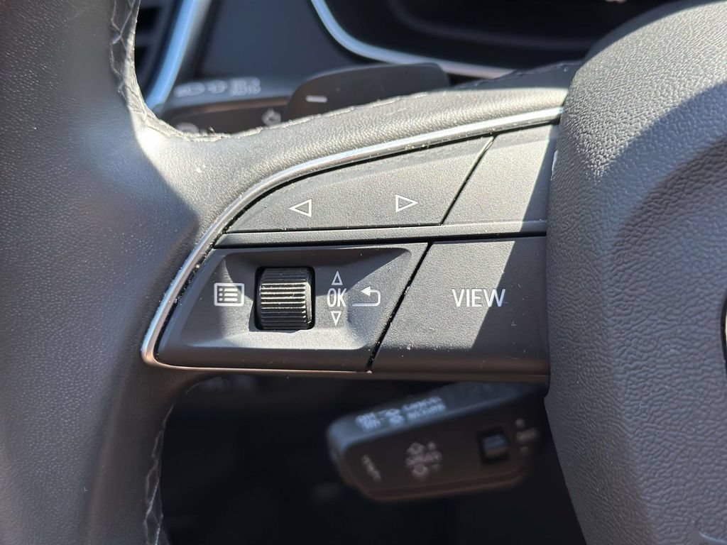 Used 2022 Audi Q5 e Premium Plus AWD/4WD image 17