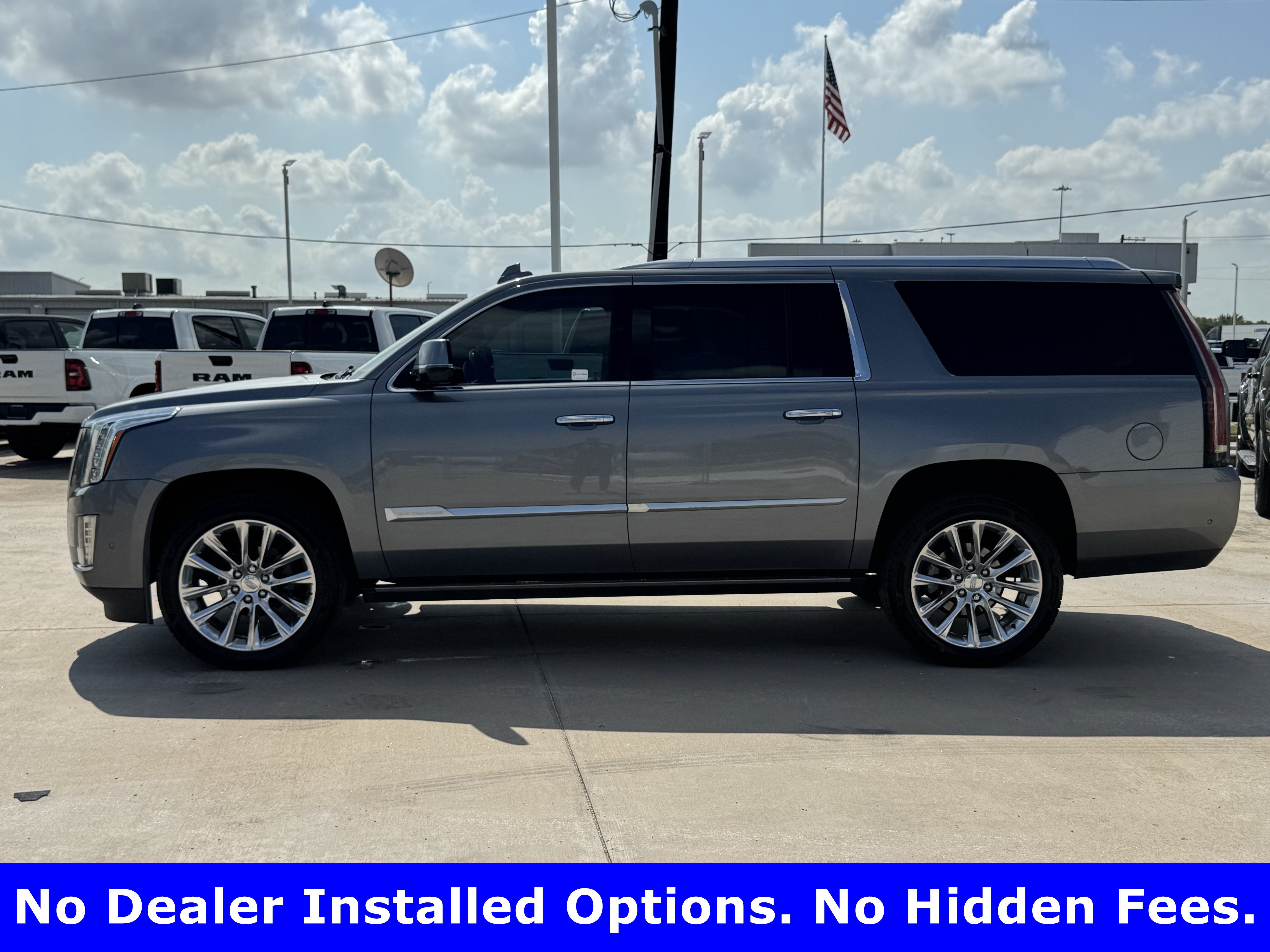 Used 2019 Cadillac Escalade ESV Premium Luxury RWD image 3