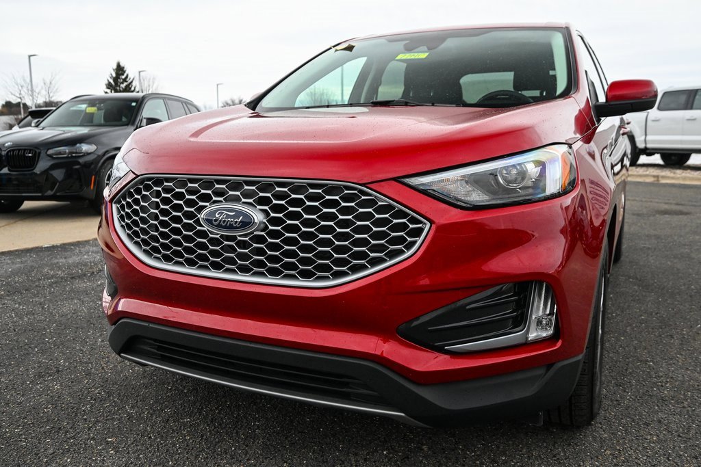 Certified 2024 Ford Edge SEL w/ Convenience Package image 11