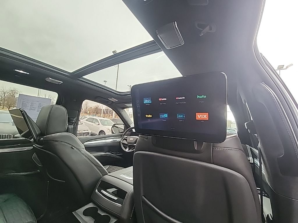 Used 2025 Cadillac Escalade V image 17